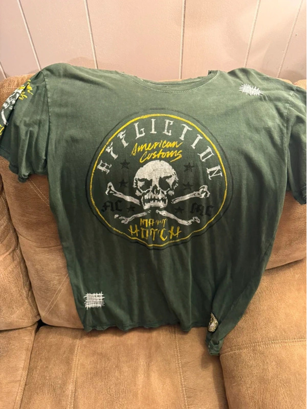 Men’s Affliction American Customs size Large Tshirt